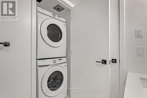 329 - 36 Zorra Street, Toronto, ON - Indoor Photo Showing Laundry Room