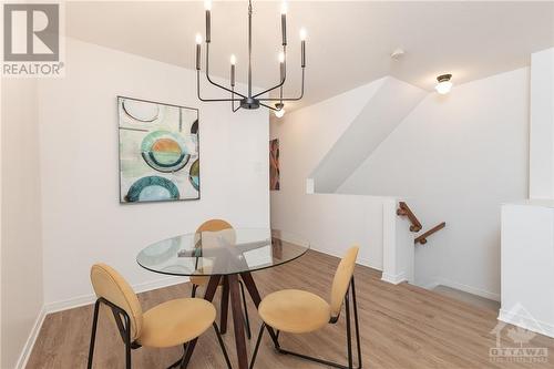 154 Chapman Mills Drive, Ottawa, ON - Indoor Photo Showing Dining Room