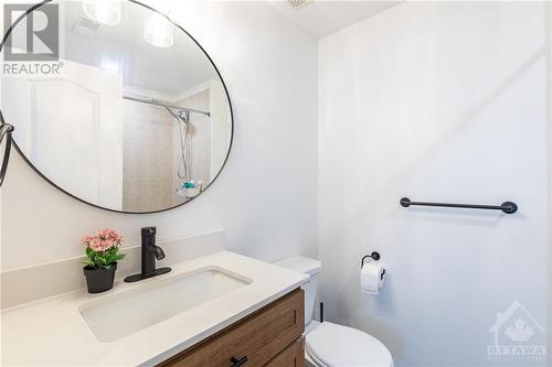 154 Chapman Mills Drive, Ottawa, ON - Indoor Photo Showing Bathroom