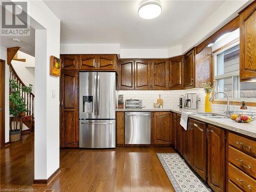 219 Bay Street N, Hamilton, ON - Indoor Photo Showing Kitchen