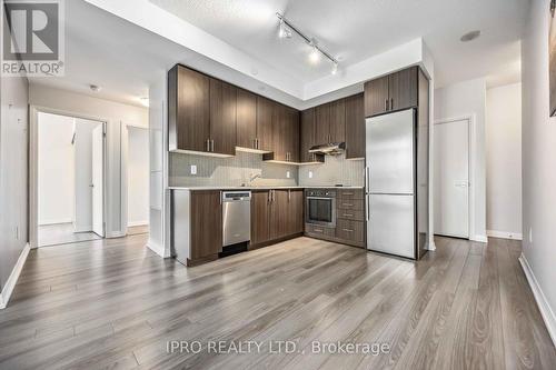 408 - 55 Ann O'Reilly Road, Toronto, ON - Indoor Photo Showing Kitchen