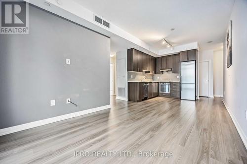 408 - 55 Ann O'Reilly Road, Toronto, ON - Indoor Photo Showing Kitchen