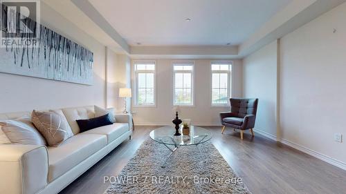 12 Cafaro Lane, Markham, ON - Indoor Photo Showing Living Room