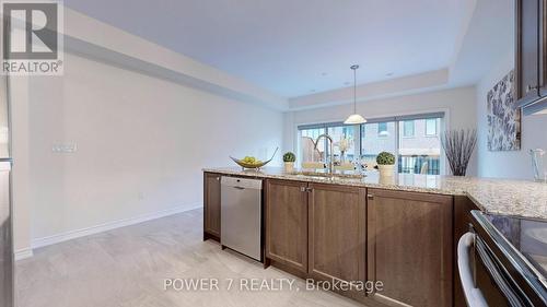 12 Cafaro Lane, Markham, ON - Indoor Photo Showing Kitchen