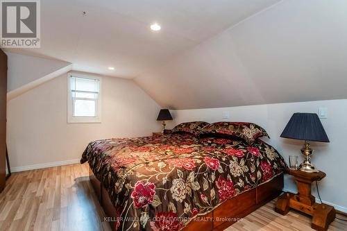 1914 Rosemount Road, Tay, ON - Indoor Photo Showing Bedroom