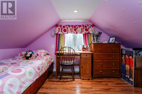 1914 Rosemount Road, Tay, ON - Indoor Photo Showing Bedroom