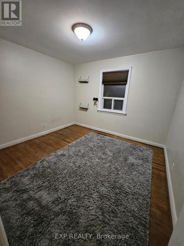 10 Glendale Avenue, Brampton, ON - Indoor Photo Showing Other Room