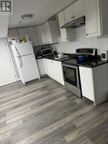 Bmnt - 11 Hardgate Crescent, Brampton, ON - Indoor Photo Showing Kitchen