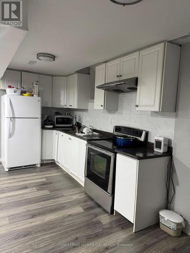 Bmnt - 11 Hardgate Crescent, Brampton, ON - Indoor Photo Showing Kitchen