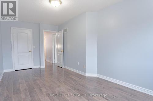 7138 Village Walk E, Mississauga, ON - Indoor Photo Showing Other Room