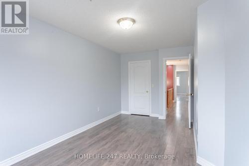 7138 Village Walk E, Mississauga, ON - Indoor Photo Showing Other Room