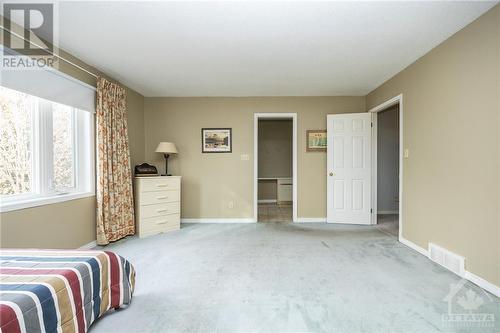 243 Greystone Crescent, Almonte, ON - Indoor Photo Showing Bedroom