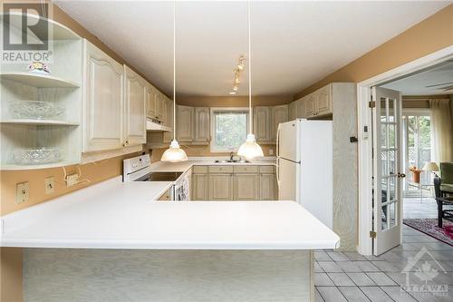 243 Greystone Crescent, Almonte, ON - Indoor Photo Showing Kitchen With Double Sink