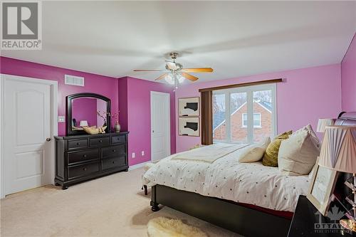 21 Orange Blossom Private, Gloucester, ON - Indoor Photo Showing Bedroom