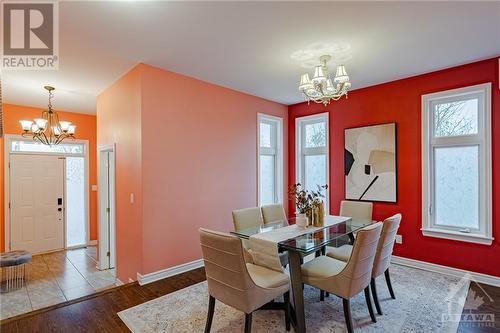 21 Orange Blossom Private, Gloucester, ON - Indoor Photo Showing Dining Room