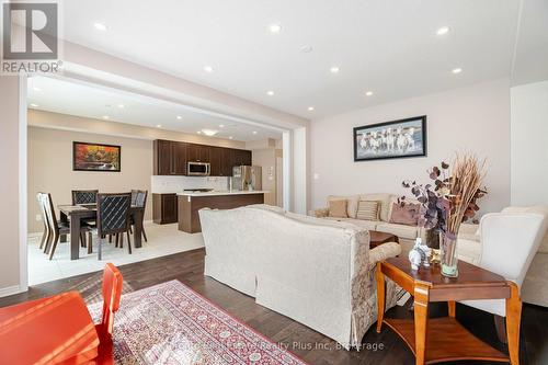 59 Stamford Street, Kitchener, ON - Indoor Photo Showing Living Room