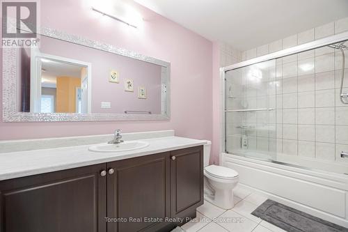 59 Stamford Street, Kitchener, ON - Indoor Photo Showing Bathroom