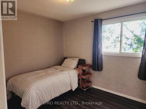 30 - 215 Boullee Street, London, ON - Indoor Photo Showing Bedroom