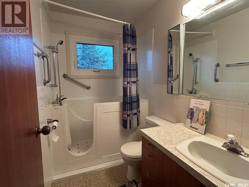 1702 98Th Street, Tisdale, SK - Indoor Photo Showing Bathroom