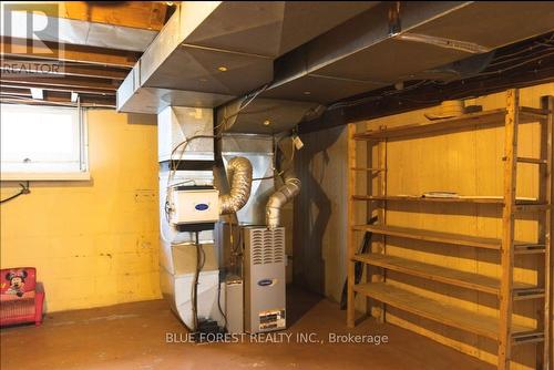 1111 Crumlin Side Road, London, ON - Indoor Photo Showing Basement