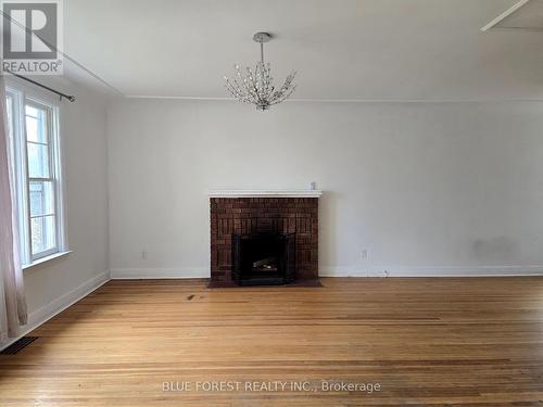 1111 Crumlin Side Road, London, ON - Indoor With Fireplace