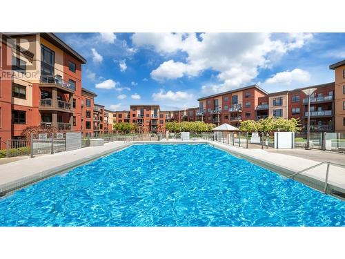 654 Cook Road Unit# 605, Kelowna, BC - Outdoor With In Ground Pool