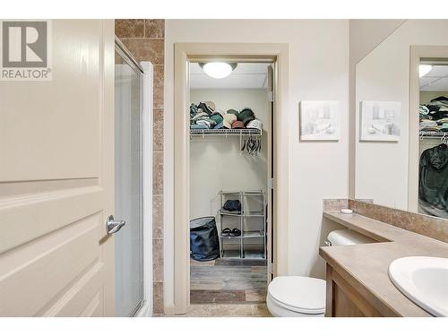 654 Cook Road Unit# 605, Kelowna, BC - Indoor Photo Showing Bathroom