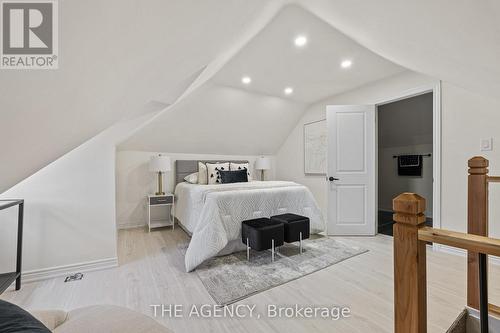 5122 Jepson Street, Niagara Falls (211 - Cherrywood), ON - Indoor Photo Showing Bedroom