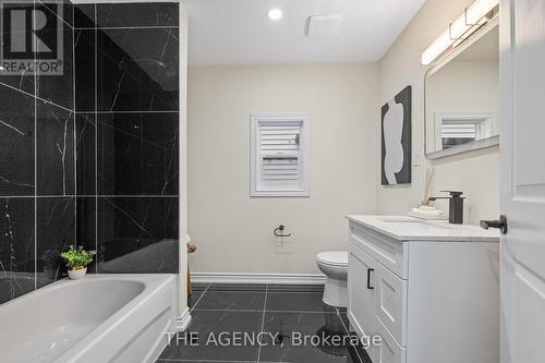 5122 Jepson Street, Niagara Falls (211 - Cherrywood), ON - Indoor Photo Showing Bathroom