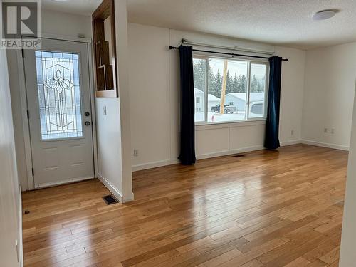 3371 Hamilton Avenue, Vanderhoof, BC - Indoor Photo Showing Other Room