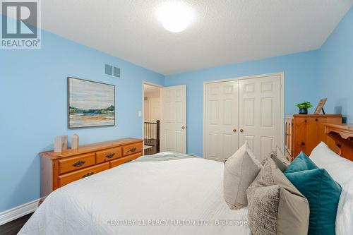 887 Darwin Drive, Pickering, ON - Indoor Photo Showing Bedroom