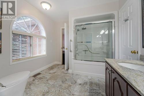 887 Darwin Drive, Pickering, ON - Indoor Photo Showing Bathroom