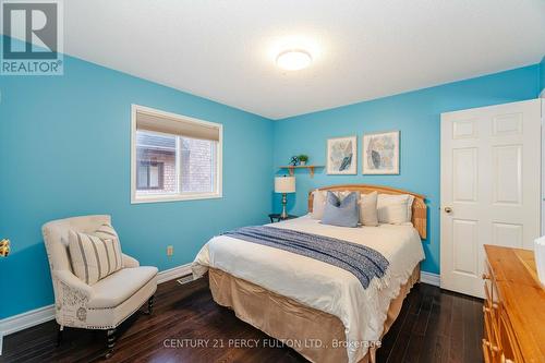 887 Darwin Drive, Pickering, ON - Indoor Photo Showing Bedroom