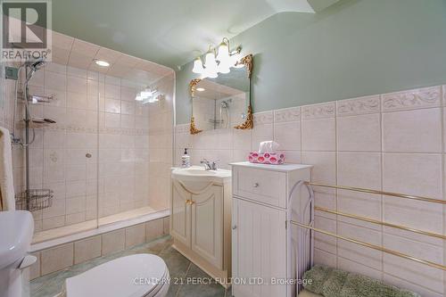 887 Darwin Drive, Pickering, ON - Indoor Photo Showing Bathroom