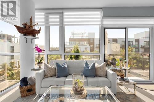 C320 - 301 Sea Ray Avenue, Innisfil, ON - Indoor Photo Showing Living Room