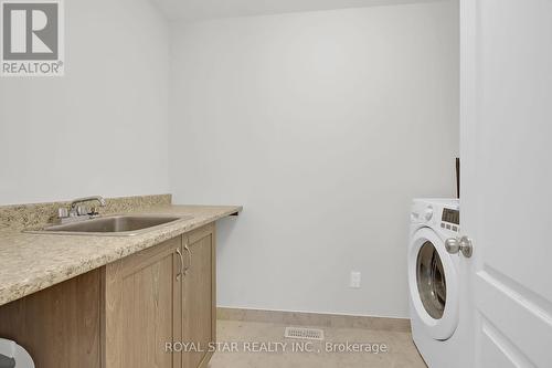 88 Eric Maloney Way, Ottawa, ON - Indoor Photo Showing Laundry Room