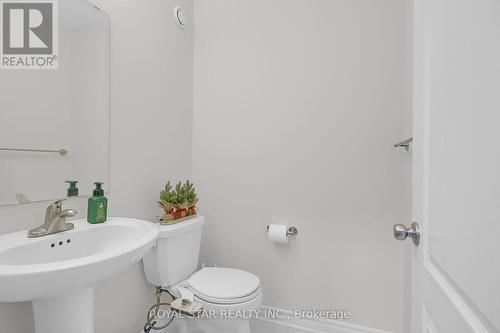 88 Eric Maloney Way, Ottawa, ON - Indoor Photo Showing Bathroom