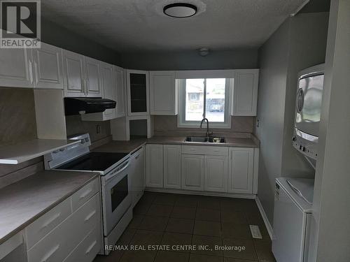 Upper - 17 Renny Crescent, London, ON - Indoor Photo Showing Laundry Room