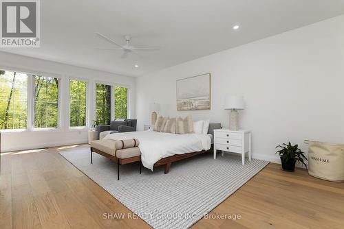 14 St Georges Court, Huntsville, ON - Indoor Photo Showing Bedroom