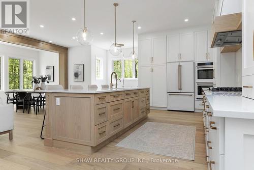 14 St Georges Court, Huntsville, ON - Indoor Photo Showing Kitchen With Upgraded Kitchen