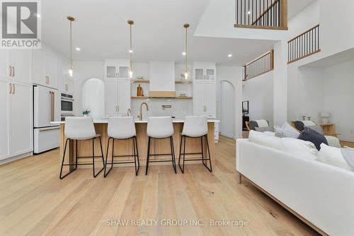 14 St Georges Court, Huntsville, ON - Indoor Photo Showing Kitchen With Upgraded Kitchen