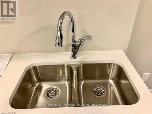 501 - 73 Arthur Street S, Guelph (Two Rivers), ON - Indoor Photo Showing Kitchen With Double Sink