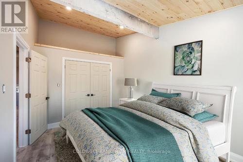 122 Mcgill Drive, Kawartha Lakes, ON - Indoor Photo Showing Bedroom