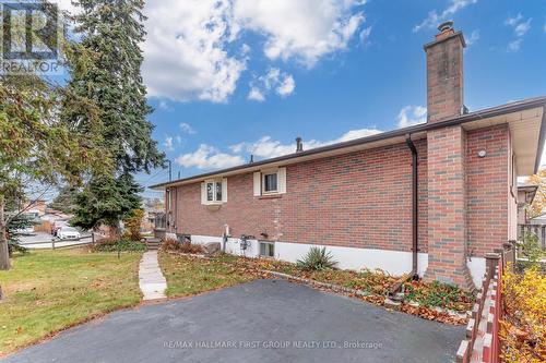 837 Hillcrest Road, Pickering, ON - Outdoor