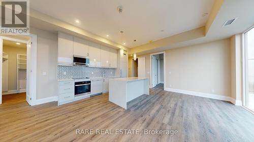 602 - 1316 Kingston Road, Toronto, ON - Indoor Photo Showing Kitchen