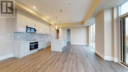 602 - 1316 Kingston Road, Toronto, ON - Indoor Photo Showing Kitchen