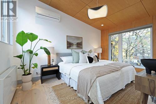 265 Hastings Avenue, Toronto, ON - Indoor Photo Showing Bedroom