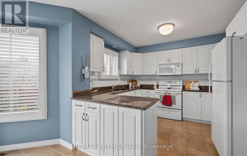 1086 Shoal Point Road S, Ajax, ON - Indoor Photo Showing Kitchen