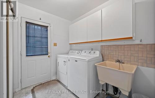 1086 Shoal Point Road S, Ajax, ON - Indoor Photo Showing Laundry Room