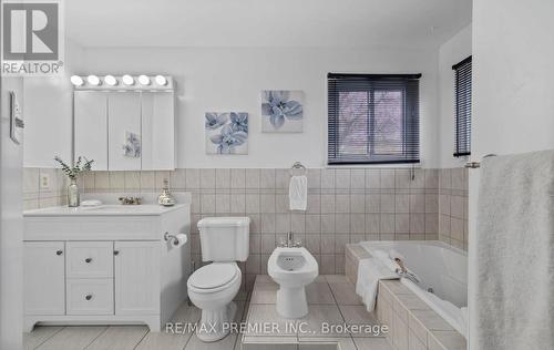 1086 Shoal Point Road S, Ajax, ON - Indoor Photo Showing Bathroom